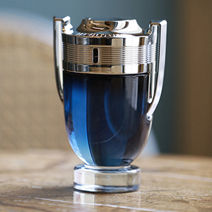 Paco Rabanne Invictus Eau De Toilette Men - Image 2