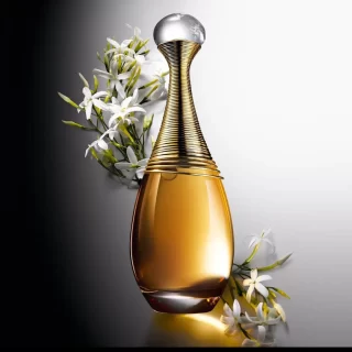Christian Dior J'adore Eau De Parfum