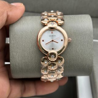 Guess MA01 (G-W)