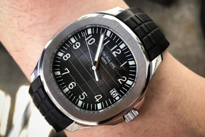 Patek Philippe Aquanaut Automatic (Black) - Image 2