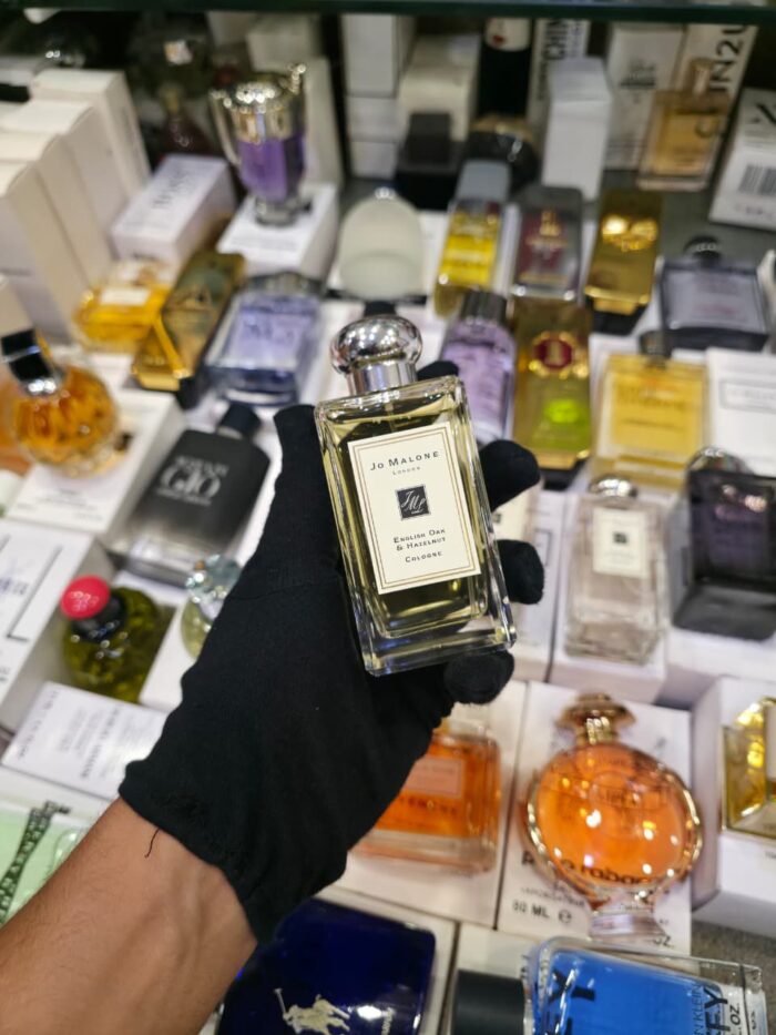 Jo Malone Oak & Hazelnut Eau De Unisex Perfume - Image 2